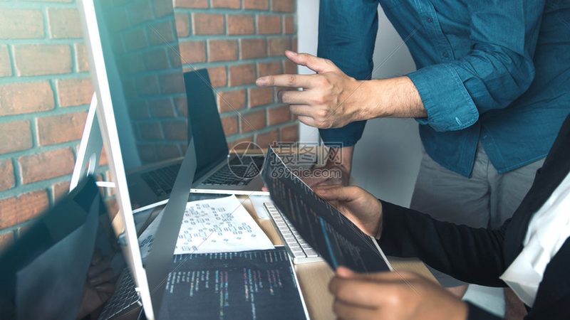 上海小程序与iOS开发：技术差异与选择考量